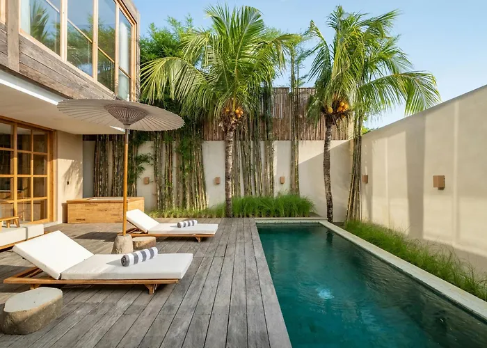 Salty Breeze Bingin Villa